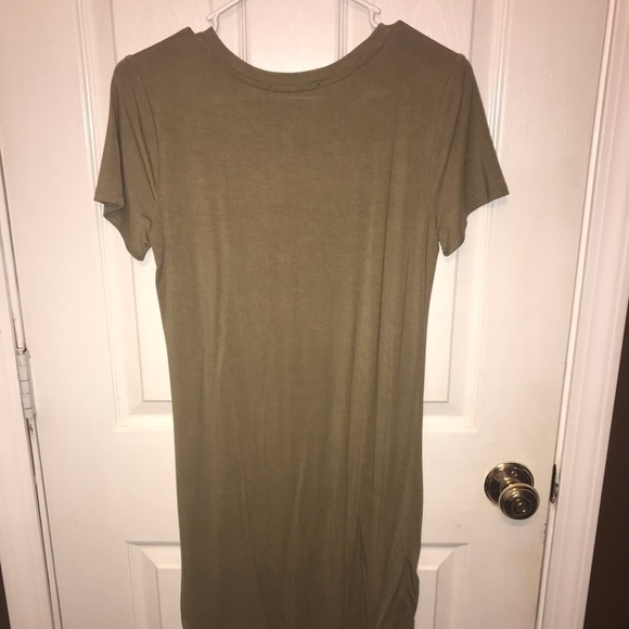 FOREVER 21 T-SHIRT DRESS - Picture 2 of 3